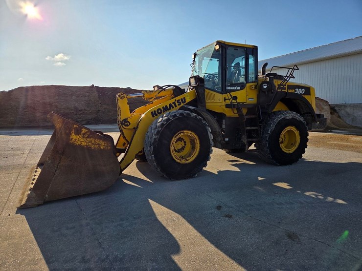 2018-komatsu-wa380-image-27