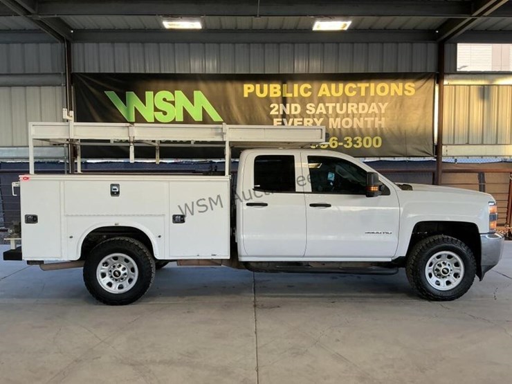 2016-chevrolet-silverado-3500hd-image-1