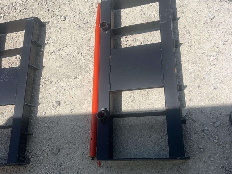 2026-pabreak-dual-prong-hay-bale-spear-skid-steer-attachment-image-1