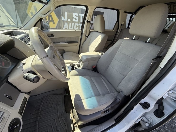 2012-ford-escape-image-22