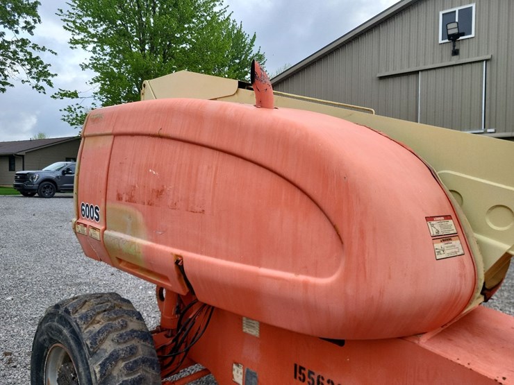 2000-jlg-600s-image-22