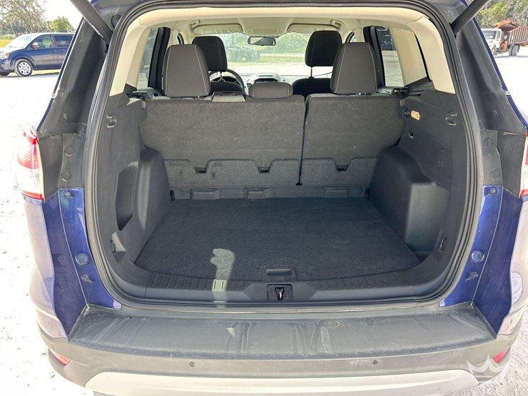 2016-ford-escape-se-image-22