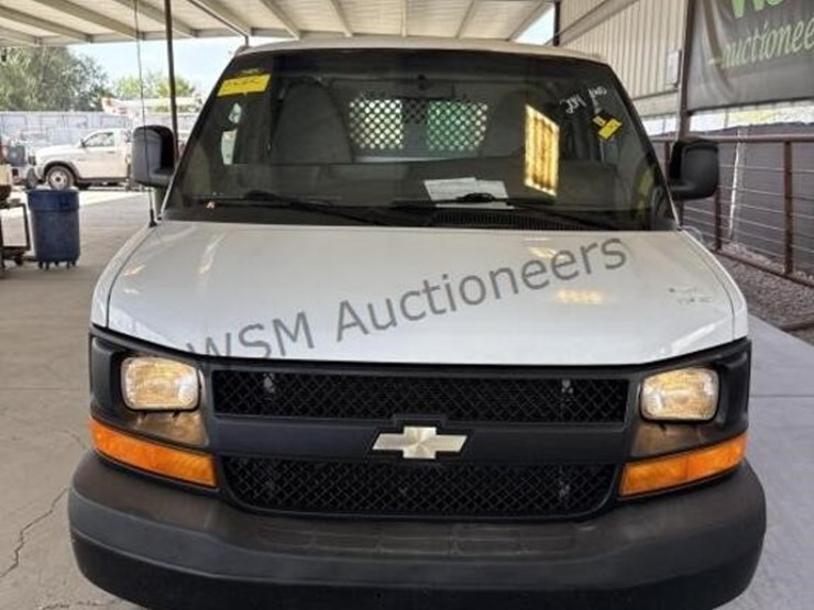 2014-chevrolet-express-1500-image-3