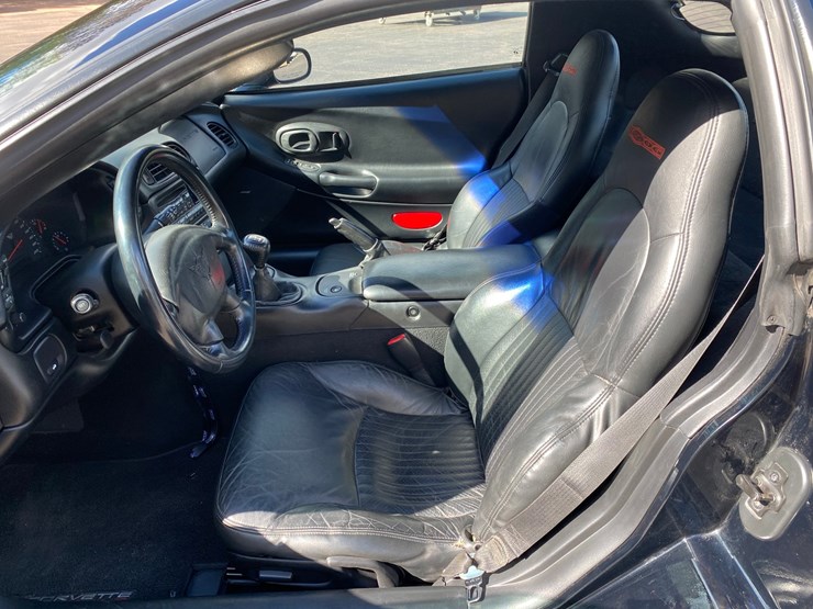 #150-•-2002-corvette-z06-frc-6-speed-(has-wi-title)-(schofield,-wi)-image-29