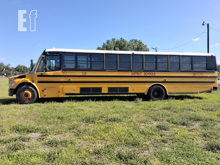 2014-thomas-built-buses-341ts-image-2