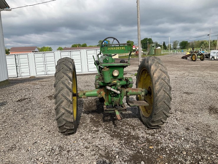 john-deere-b-image-7