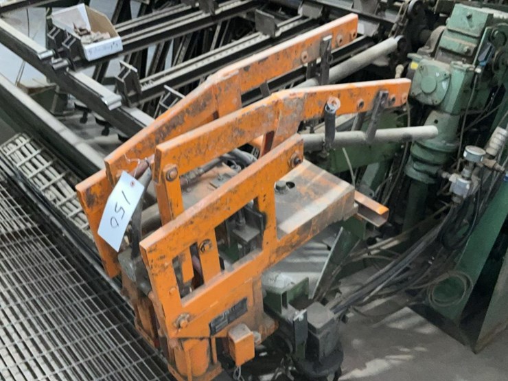#150-•-taylor-automated-clamp-carrier-image-15