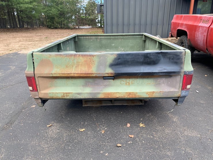 #144-•-1986-chevy-d30-8'-long-box-bed-image-6