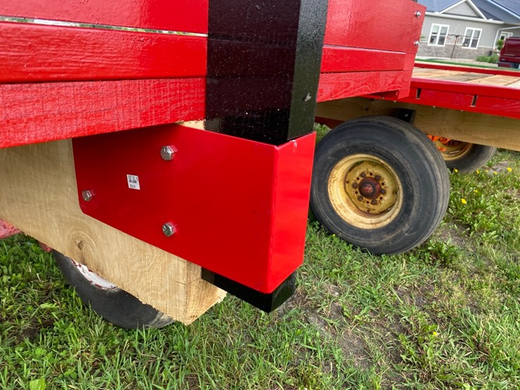 new---8’-x-18’-hay-wagon-with-gear-image-4