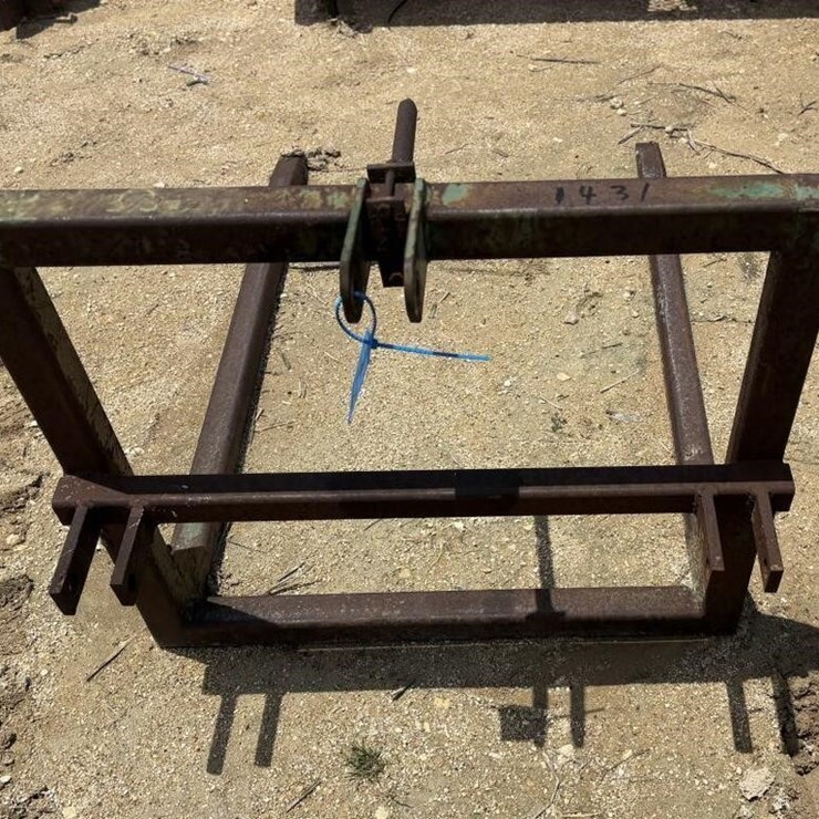 L3 - Rear Hay Cradle