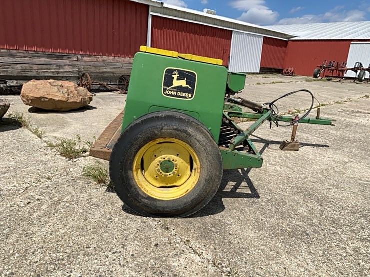 john-deere-8300-image-4