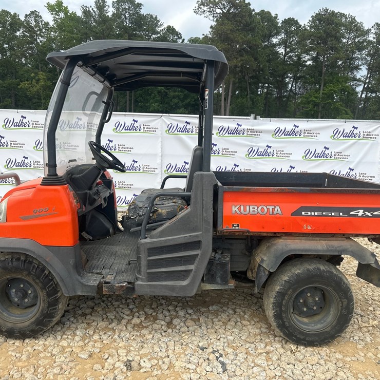 #20665 • Kubota 900XT Diesel 4x4