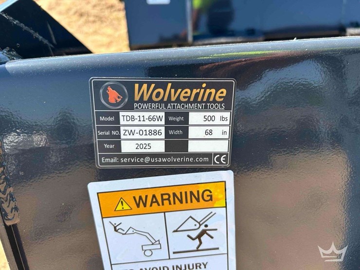 wolverine-track-duty-bucket-image-3