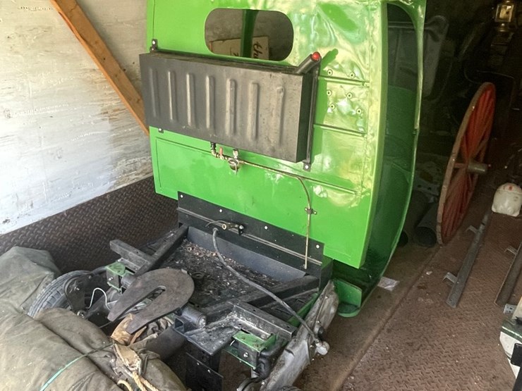 #112-•-1958-bajaj-mini-semi-(turtle-lake,-wi)-image-5