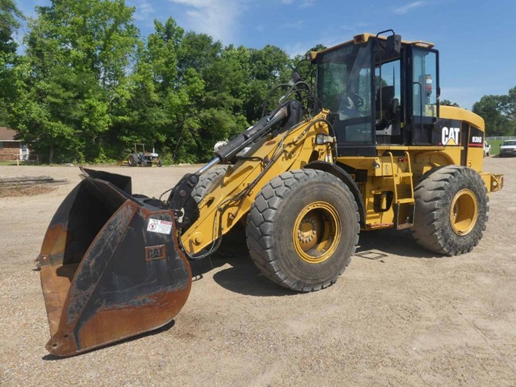 2006-caterpillar-930g-image-1