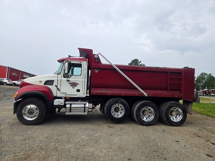 #24355-•-2004-mack-cv713-granite-dump-truck-image-7