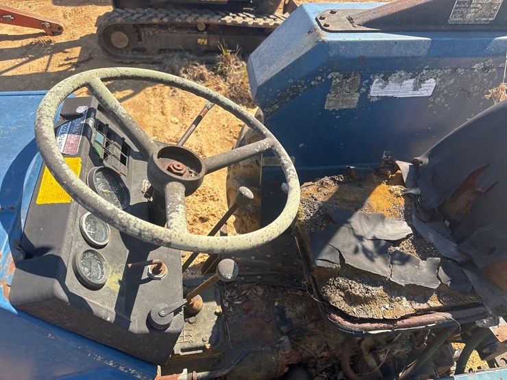 #20679-•-(inop)-long-2051-tractor-image-4