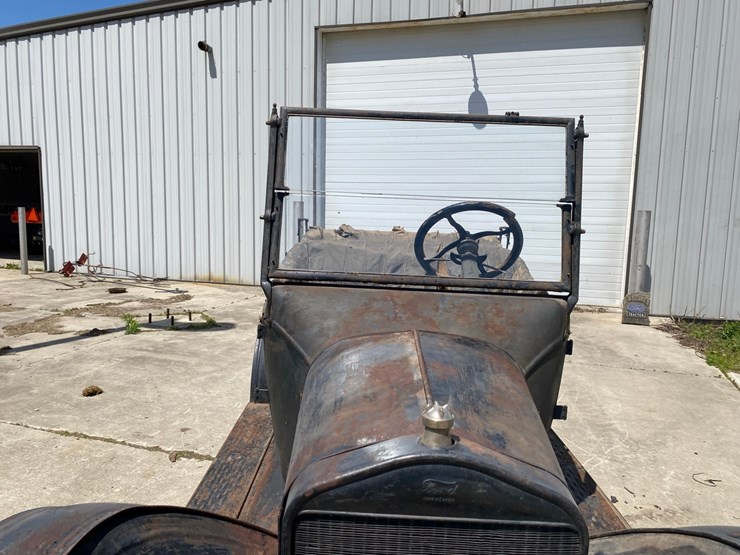 1916-ford-model-t-image-9
