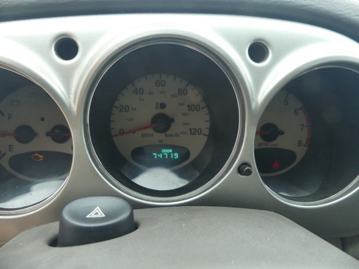2001-chrysler-pt-cruiser-image-14