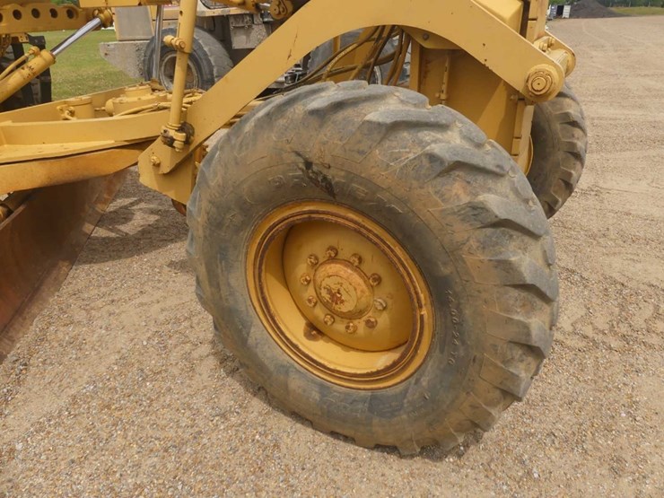 caterpillar-12h-image-10