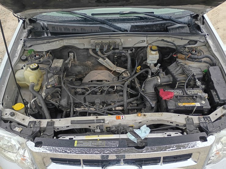 2008-ford-escape-image-18