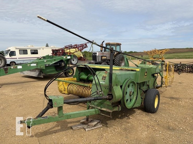 john-deere-327-image-1