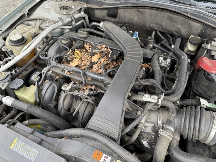 2009-ford-fusion-se-sedan-image-11