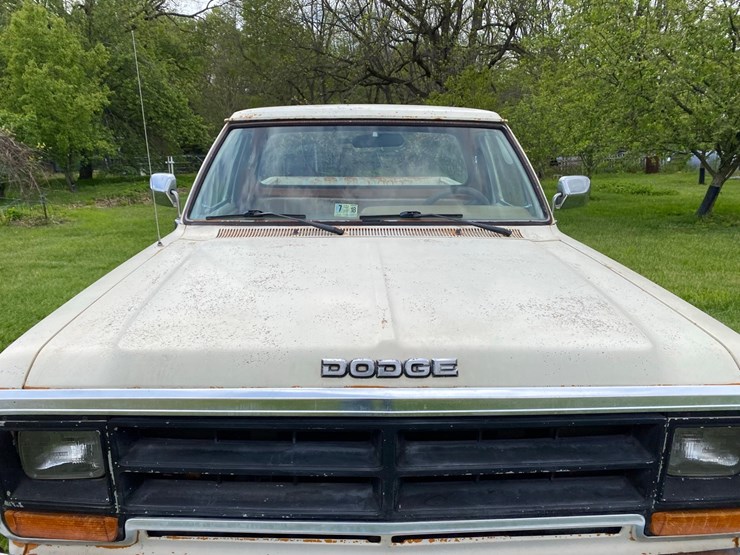 1985-dodge-150-image-8