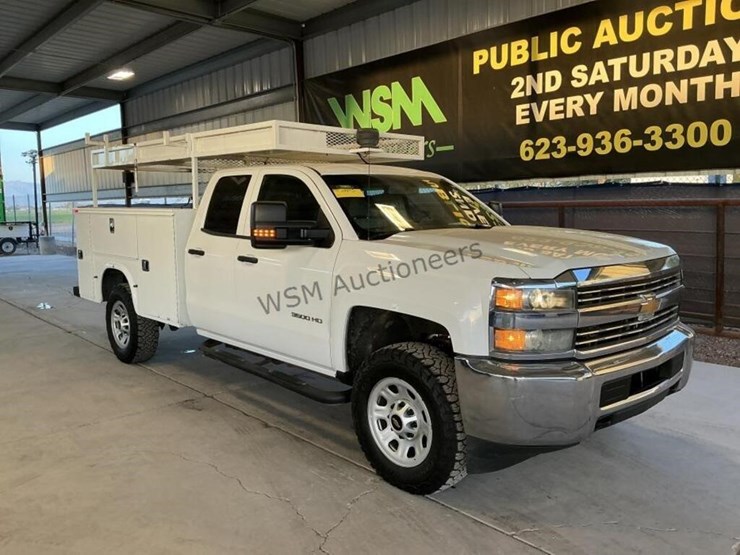 2016-chevrolet-silverado-3500hd-image-2