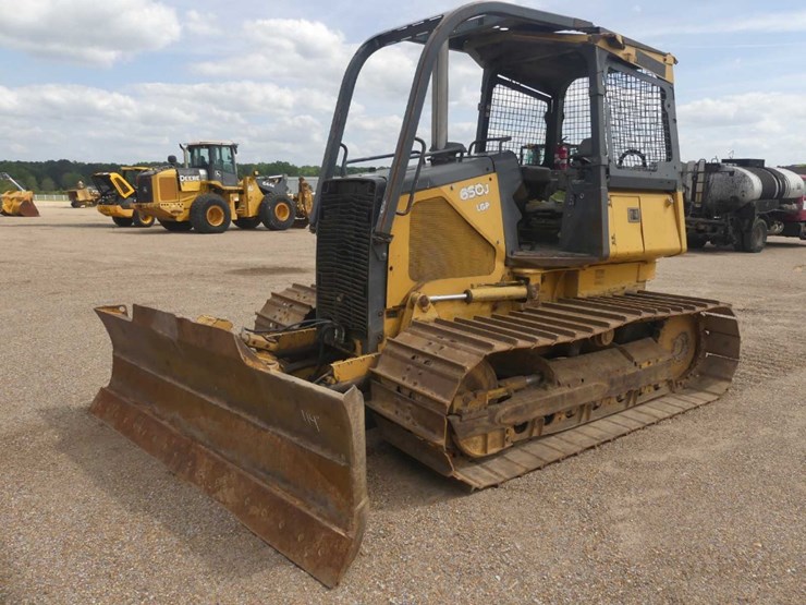 2005-deere-650j-lgp-image-1
