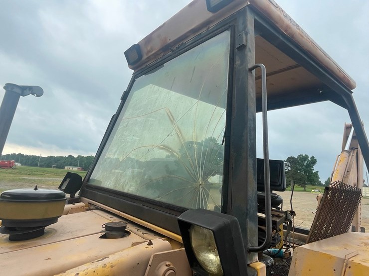 jcb-1550b-image-44