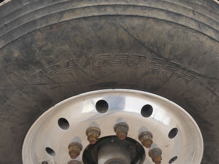 2009-kenworth-t800-image-16