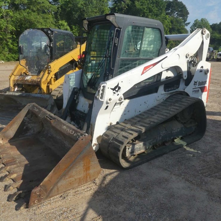 2019 BOBCAT T740