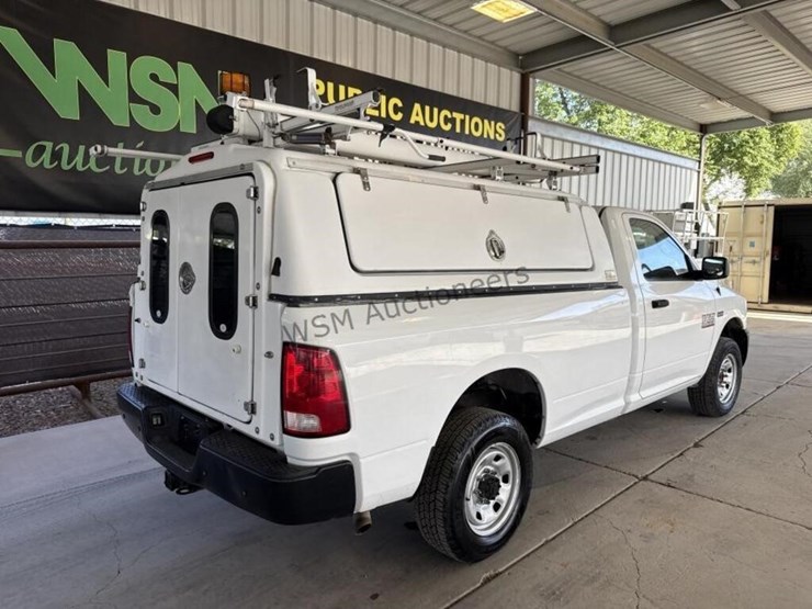2015-dodge-2500-image-8