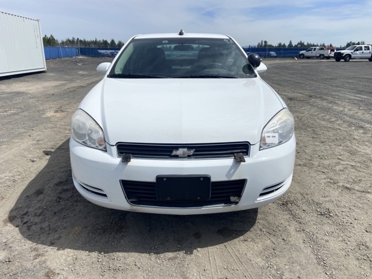 2011-chevrolet-impala-sedan-image-8