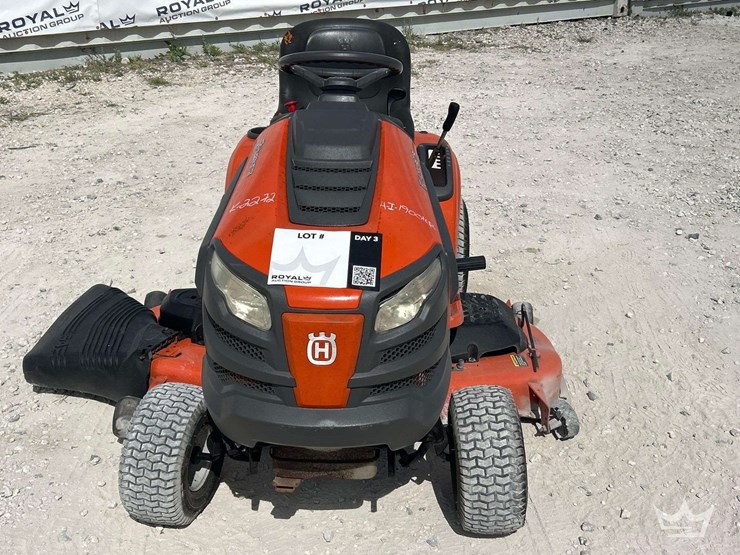 2005-husqvarna-yth24v53-54in-riding-lawn-mower-image-16