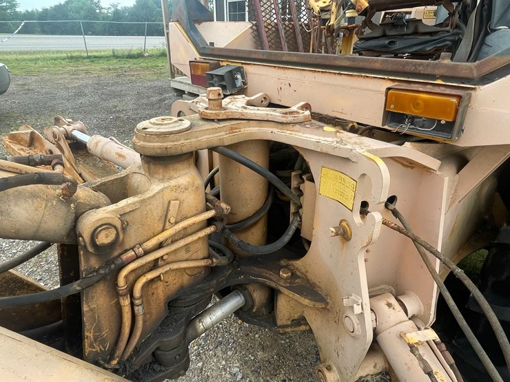 jcb-1550b-image-21