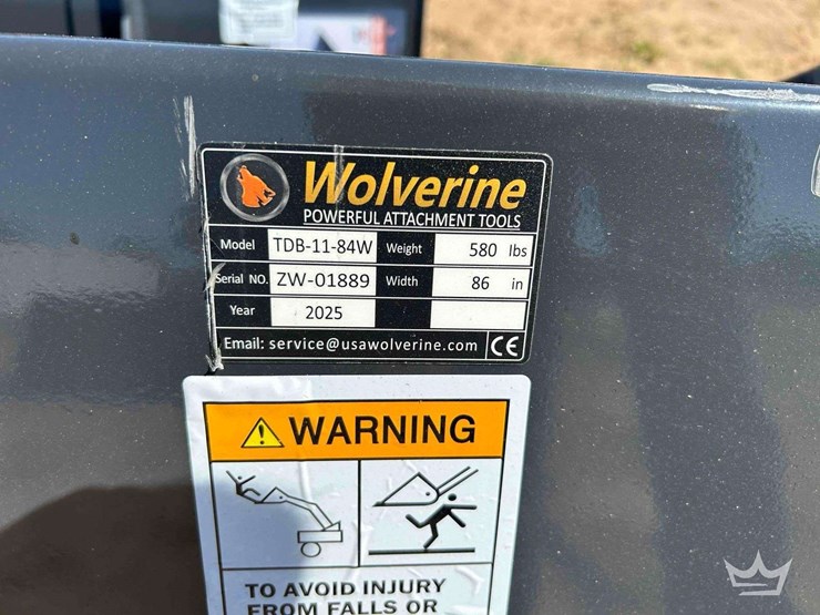 wolverine-track-duty-bucket-image-3
