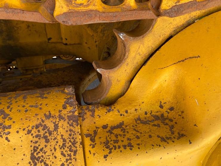 caterpillar-d4-image-37