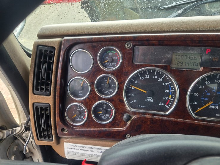 #24355-•-2004-mack-cv713-granite-dump-truck-image-89