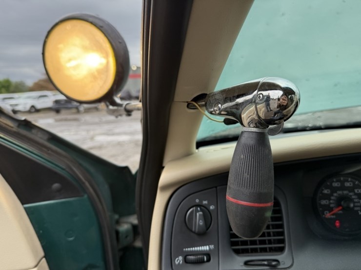 2008-ford-crown-victoria-sedan-image-29