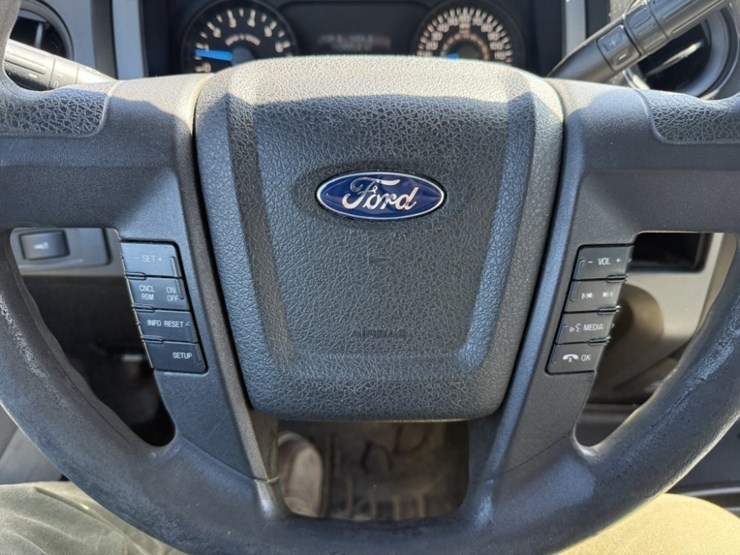 2014-ford-f150-image-32