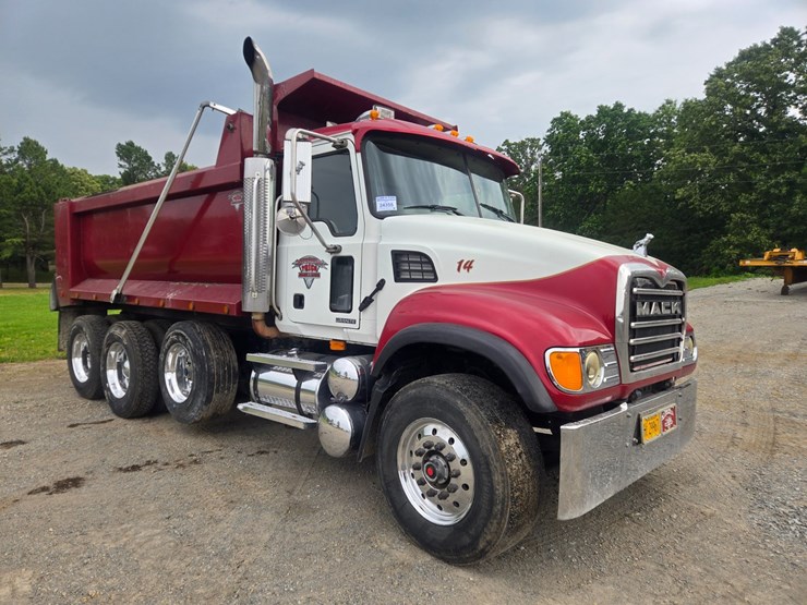 #24355-•-2004-mack-cv713-granite-dump-truck-image-26