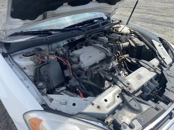 2011-chevrolet-impala-sedan-image-36