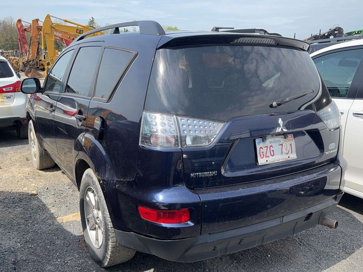 2010-mitsubishi-outlander-image-5