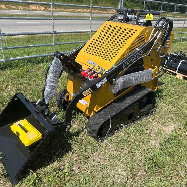 #20694 • New AGT MX-CRT23 mini skid steer