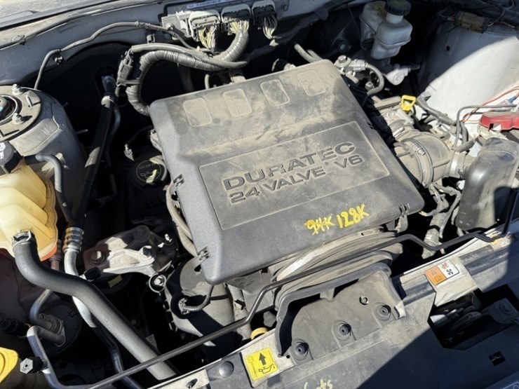 2012-ford-escape-image-11