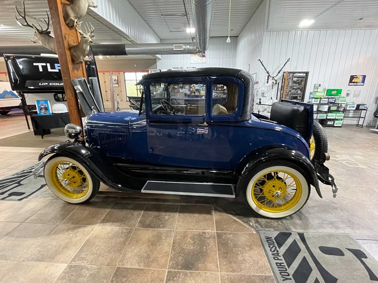 1928-ford-model-a-image-8
