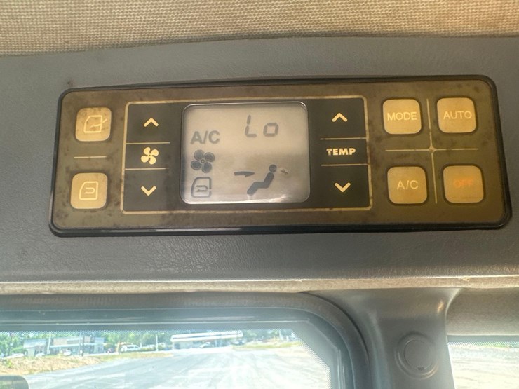 2011-hyundai-hl730-9-image-38