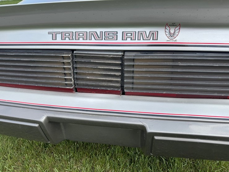 #138-•-1979-pontiac-trans-am-10th-anniversary-(has-wi-title)-(clintonville,-wi)-image-36
